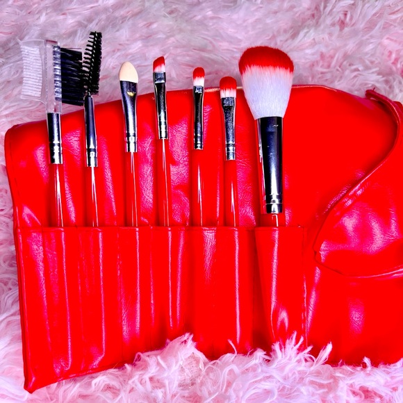 Crimson Travel Brush Set - Picture 1 of 1